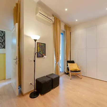 Altido Cosy Apt Perfect For Couples Near Piazza De Ferrari Genua