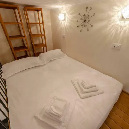 Semesterbostad Altido Cosy Apt Perfect For Couples Near Piazza De Ferrari
