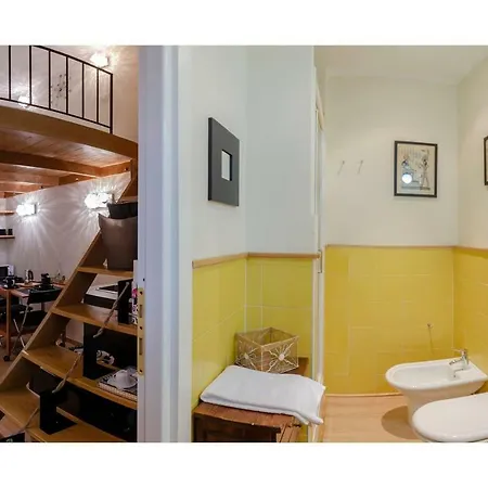 Semesterbostad Altido Cosy Apt Perfect For Couples Near Piazza De Ferrari Genua