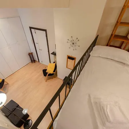 Altido Cosy Apt Perfect For Couples Near Piazza De Ferrari Semesterbostad