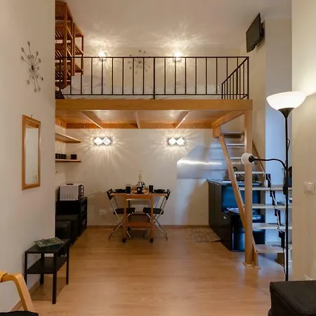 Altido Cosy Apt Perfect For Couples Near Piazza De Ferrari *